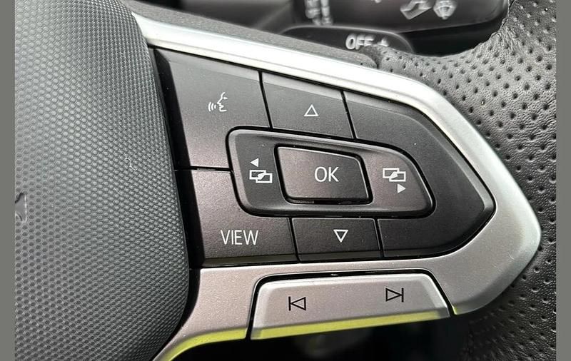 Used VW T-Roc R-line 150 HP (110 kW) 2025 Black SUV