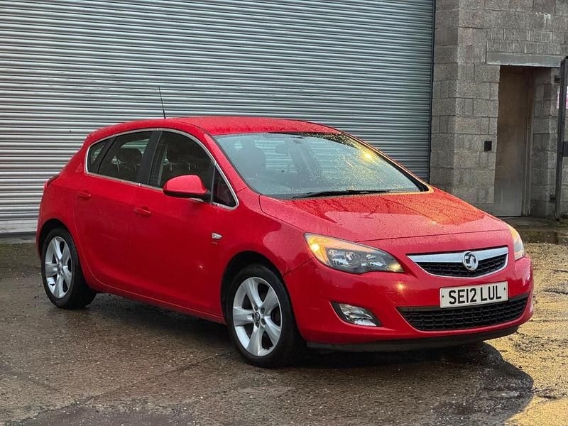 Red Used 2012 Vauxhall Astra SRi Hatchback | £675 (Super price) - Image 1/4