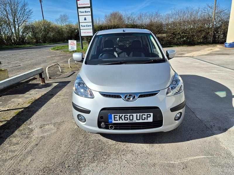 Used Hyundai i10 Style 78 HP (57 kW) 2010 Silver Hatchback