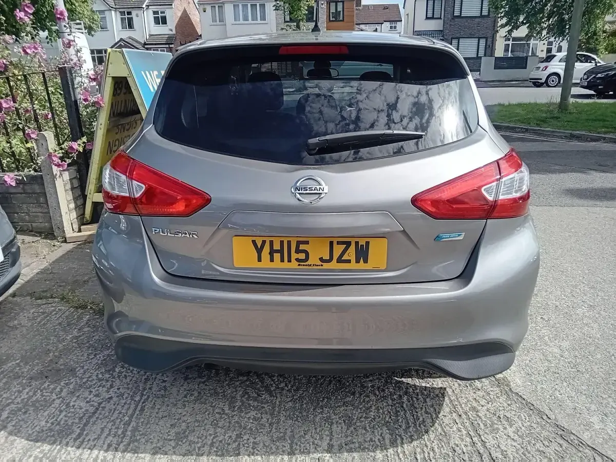 Used Nissan Pulsar N-TEC 110 HP (80 kW) 2015 Grey Hatchback