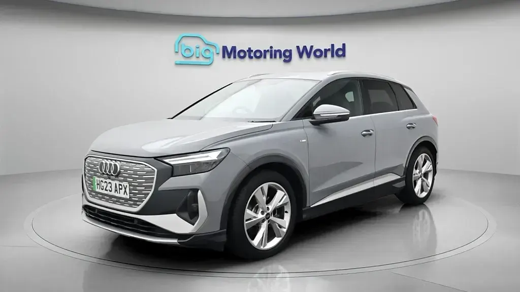 Second-hand Audi Q4 e-tron S-Line 125 kW (170 CP) 2023 SUV