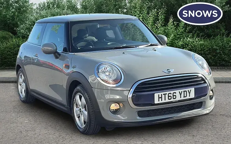 Używany Mini Cooper Hatch 136 KM (100 kW) 2017 Hatchback