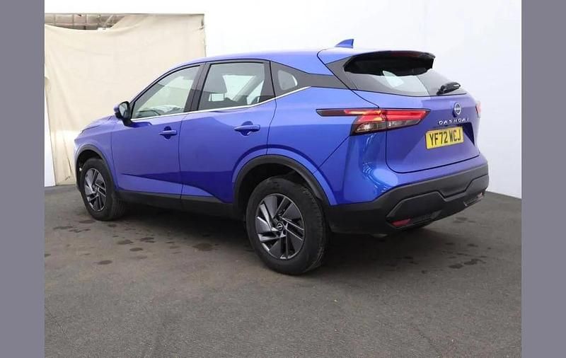 Used Nissan Qashqai Acenta Premium 138 HP (101 kW) 2022 Blue SUV