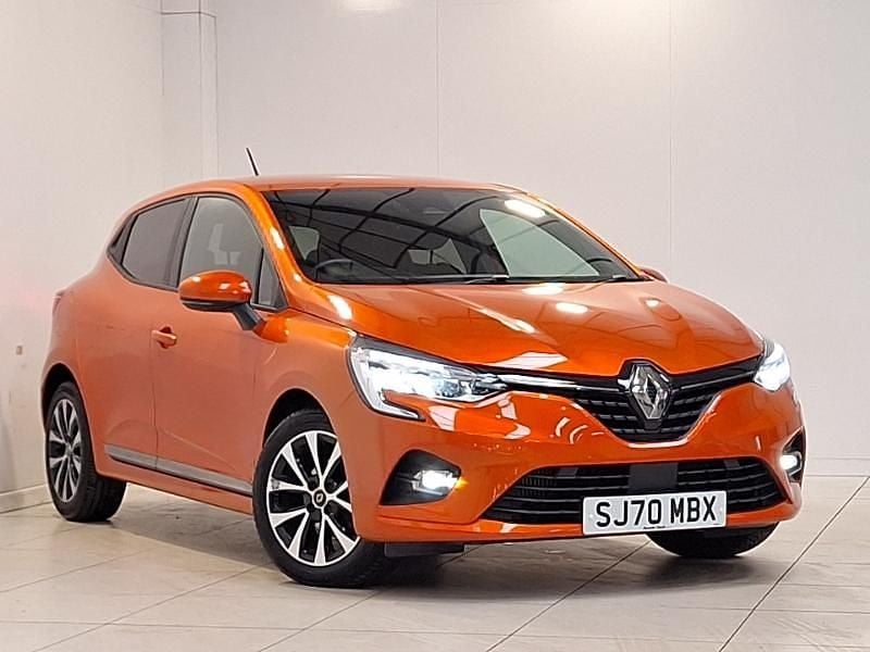 Used Renault Clio V Iconic 100 HP (73 kW) 2020 Orange Hatchback
