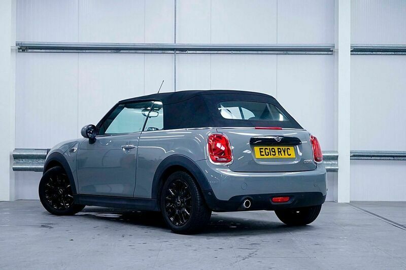 Used Mini Cooper Classic 134 HP (98 kW) 2019 Grey Hatchback