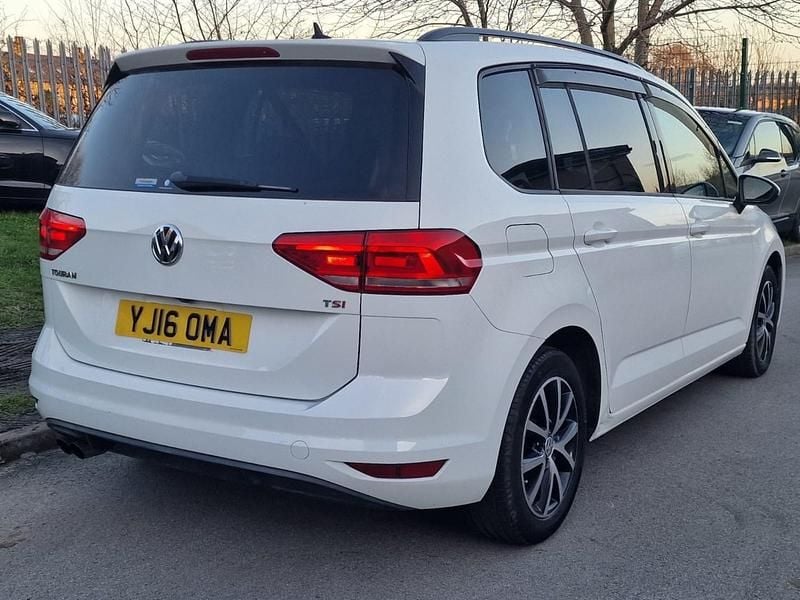 Used VW Touran 2016 White MPV