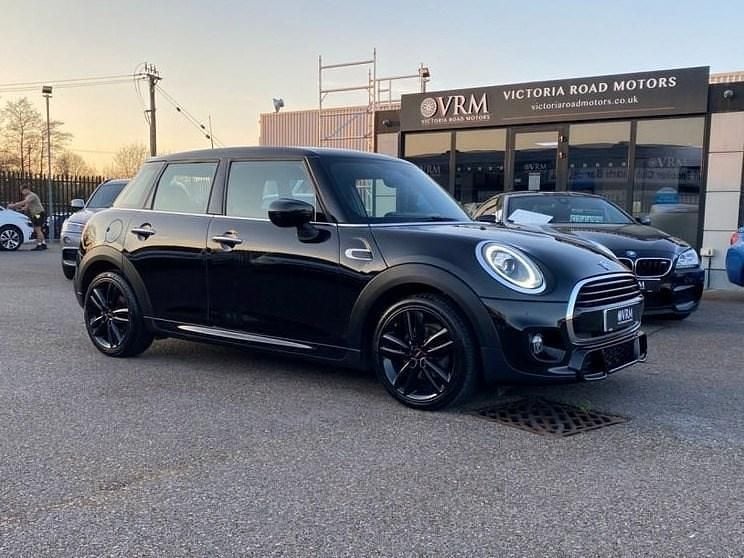 Used Mini Cooper Hatch 136 HP (100 kW) 2019 Black Hatchback