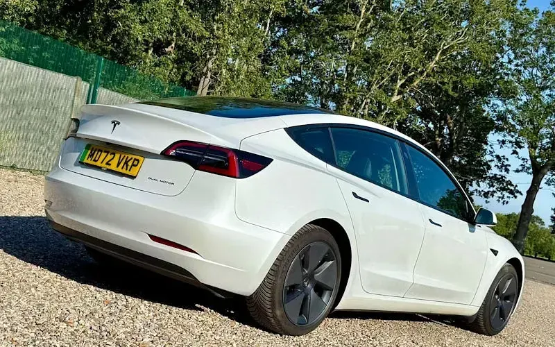 Used Tesla Model 3 Long Range AWD 366 kW (498 HP) 2023 White Sedan