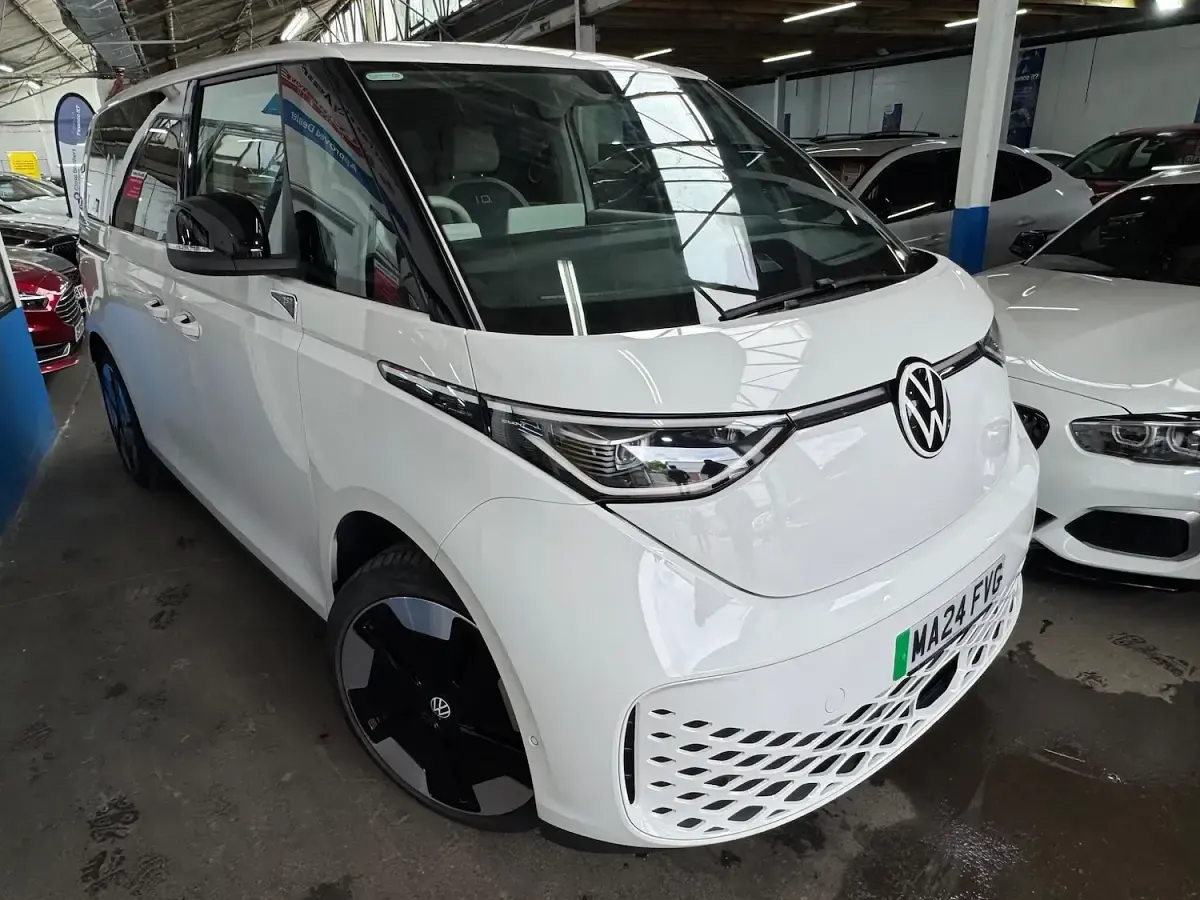 Used VW ID. Buzz Pro 150 kW (204 HP) 2024 White MPV