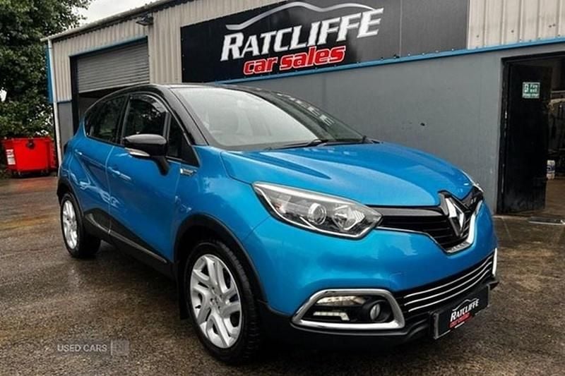 Blue/black Used 2016 Renault Captur Dynamique SUV | £7,150 (Fair price) - Image 1/1