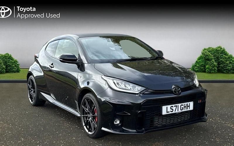 Usado Toyota Yaris 261 HP (191 kW) 2021 Citadino