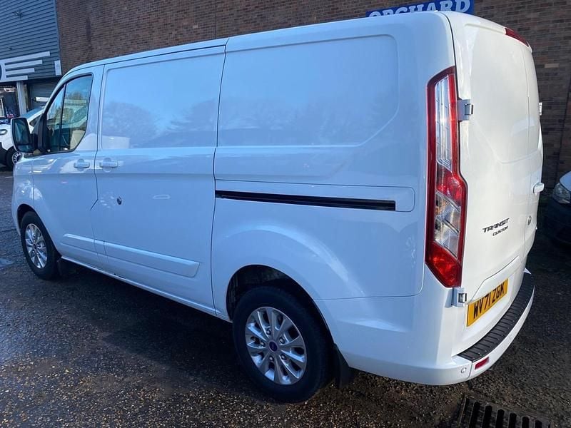 Used Ford Transit Custom Limited 130 HP (95 kW) 2021 White Van