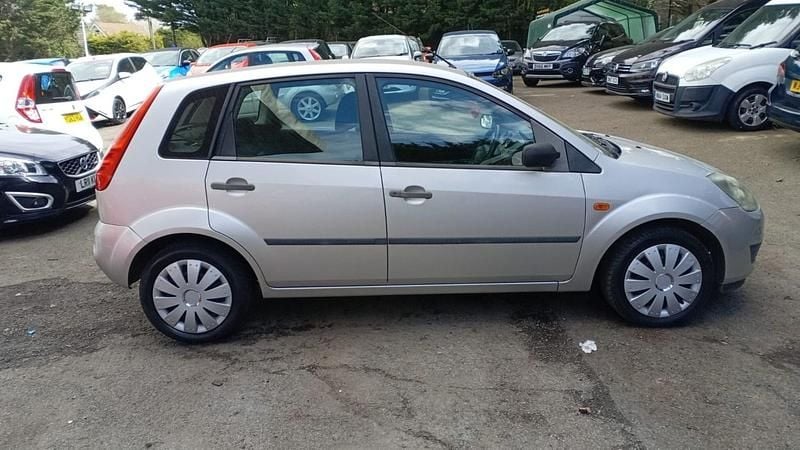 Used Ford Fiesta Style 2008 Silver Hatchback