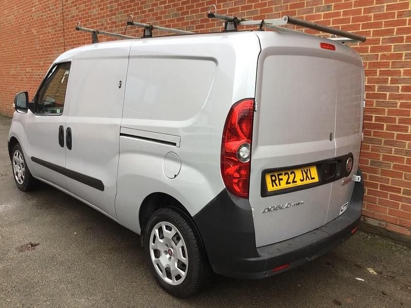 Used Fiat Doblò 2022 Silver MPV