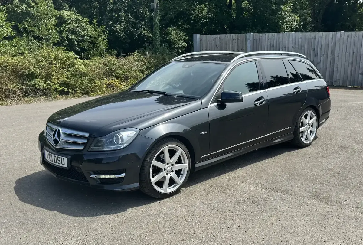Used Mercedes C180 2011 Black Estate