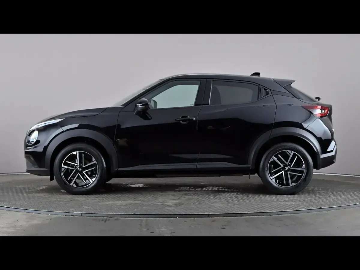 Used Nissan Juke N-Connecta 114 HP (83 kW) 2025 Black SUV