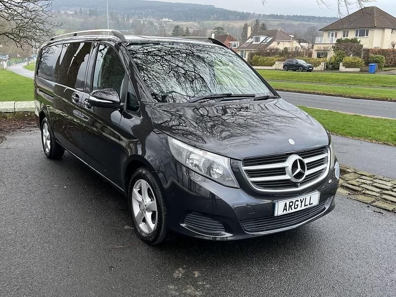 Used Mercedes V250 SE 2015 Black MPV