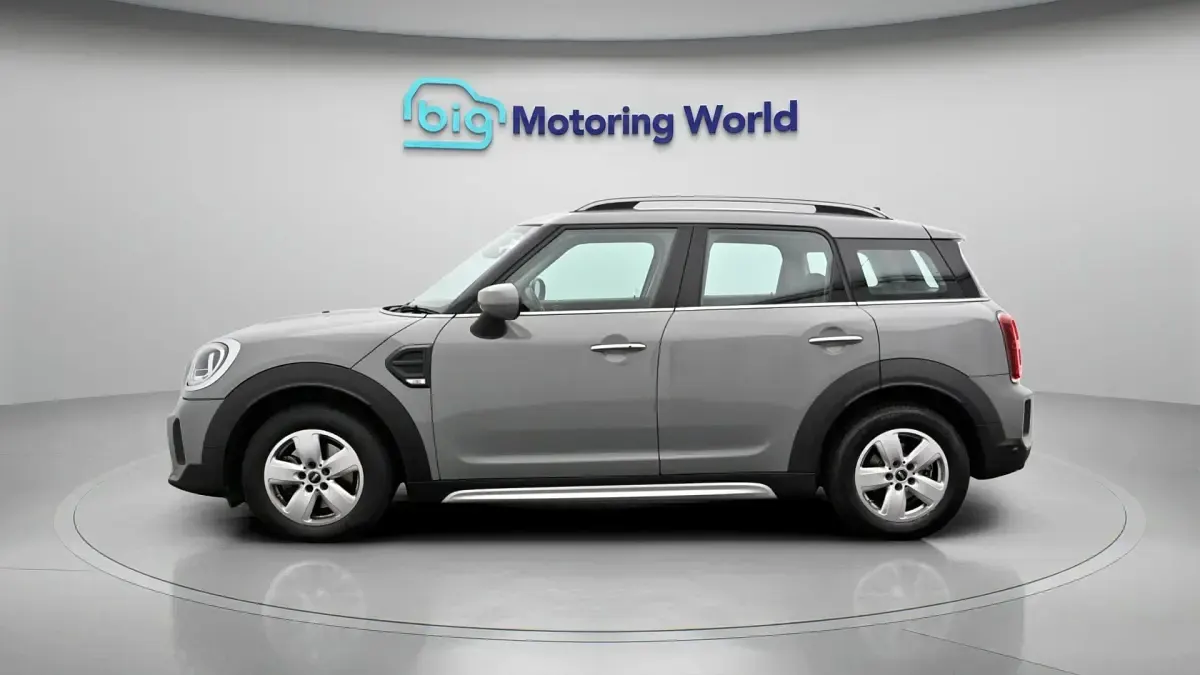 Begagnad Mini Cooper Countryman Classic 2021 Grå SUV