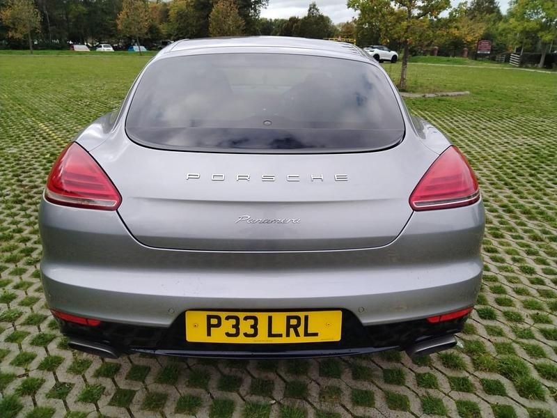 Used Porsche Panamera 250 HP (183 kW) 2013 Silver Sedan