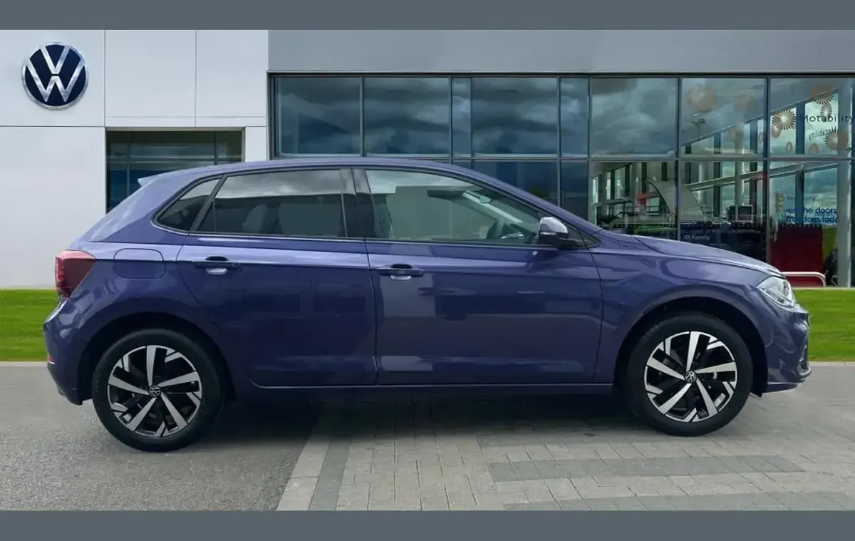 New VW Polo Match 95 HP (69 kW) 2026 Vibrant violet metallic Hatchback