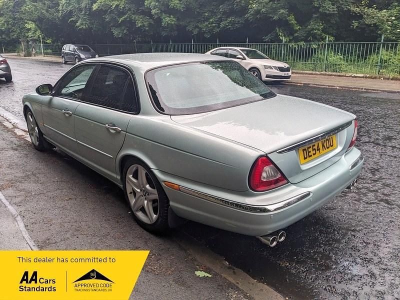 Used Jaguar XJ SE 241 HP (177 kW) 2004 Silver Sedan