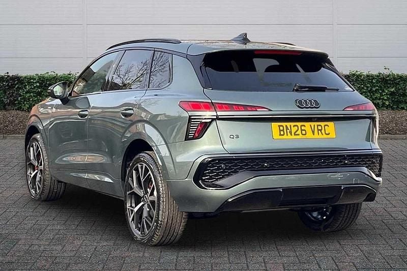 New Audi Q3 Comfort 193 HP (141 kW) 2026 Sage green metallic SUV