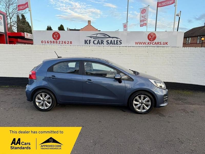 Blue Used 2015 Kia Rio Hatchback | £6,995 (A bit pricey) - Image 1/4