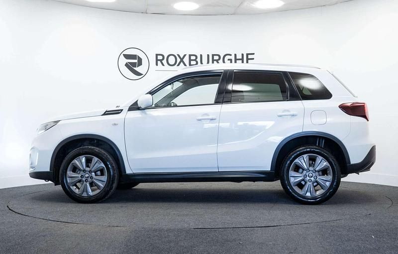 Used Suzuki Vitara SZ-T 129 HP (94 kW) 2023 White SUV