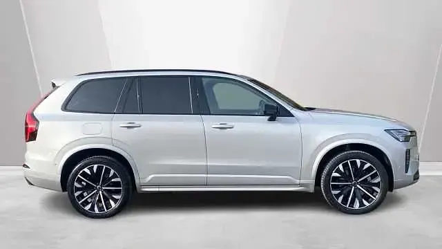 Used Volvo XC90 Ultra 455 HP (334 kW) 2025 Silver SUV