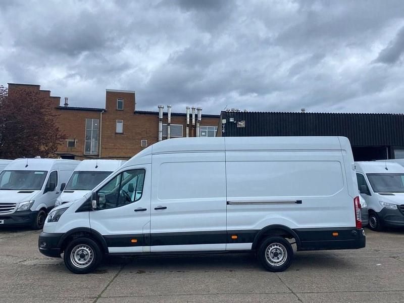 Usado Ford Transit 170 HP (125 kW) 2023 Branco