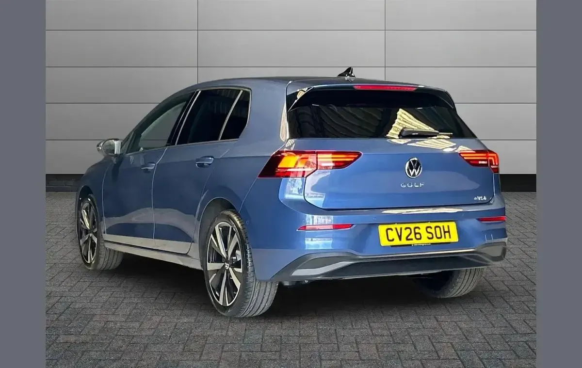 Used VW Golf VIII Match 147 HP (108 kW) 2026 Blue Hatchback