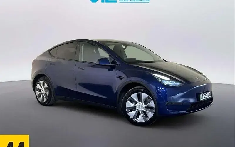 Used Tesla Model Y Long Range AWD 286 kW (389 HP) 2025 SUV
