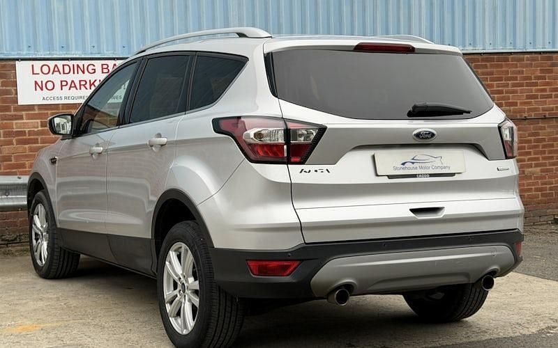 Used Ford Kuga Zetec 120 HP (88 kW) 2018 Silver SUV