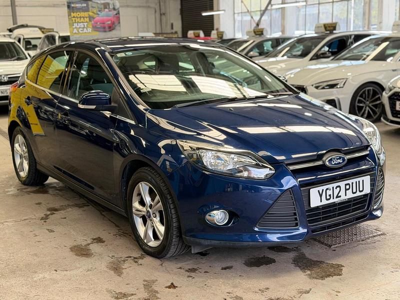 Used Ford Focus Zetec 2012 Blue Hatchback