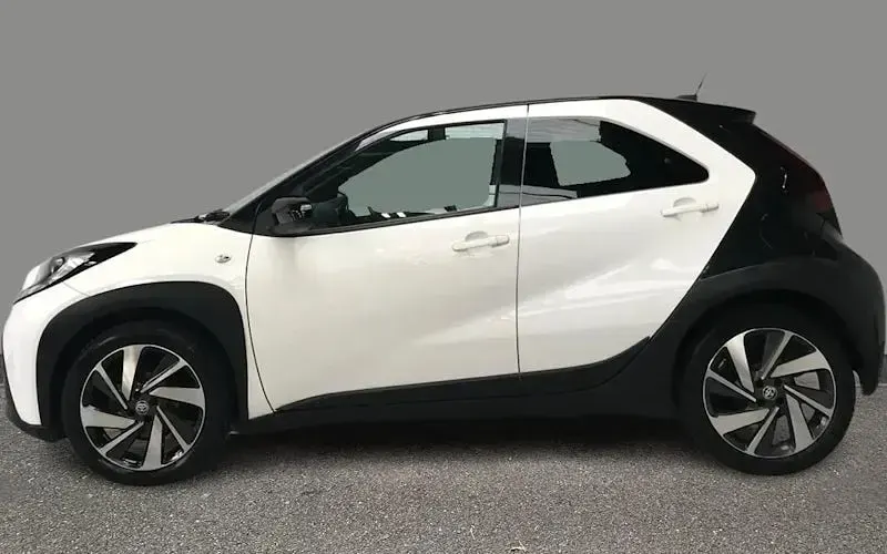 Used Toyota Aygo X 72 HP (52 kW) 2025 SUV