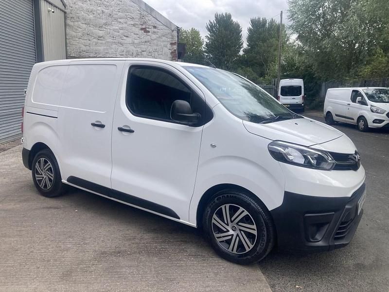 White Used 2020 Toyota Proace Active Van | £9,995 - Image 1/4