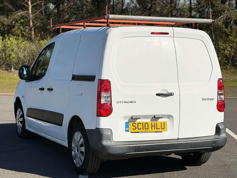 Usado Citroën Berlingo 75 HP (55 kW) 2010 Branco Monovolume