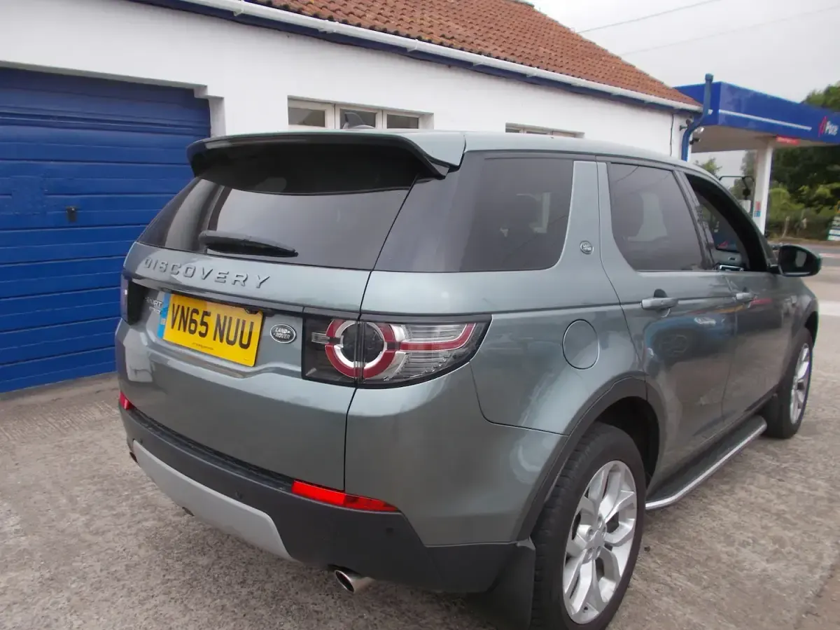 Used Land Rover Discovery Sport HSE 150 HP (110 kW) 2015 Grey SUV