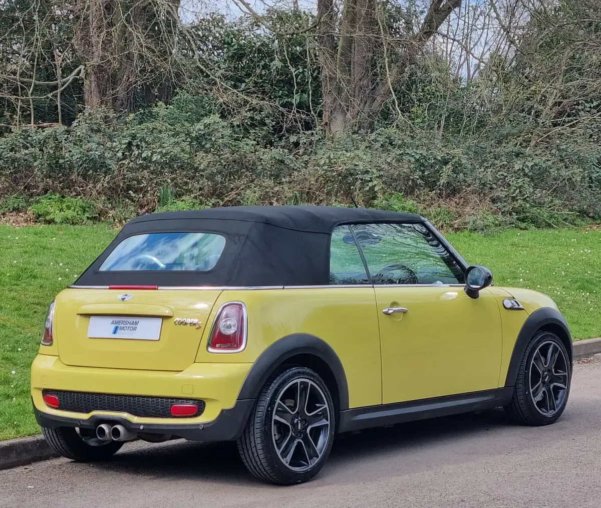 Used Mini Cooper S Cabriolet 174 HP (127 kW) 2009 Yellow Cabriolet