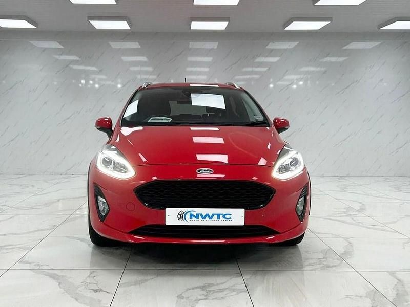 Used Ford Fiesta Active 100 HP (73 kW) 2019 Red Hatchback