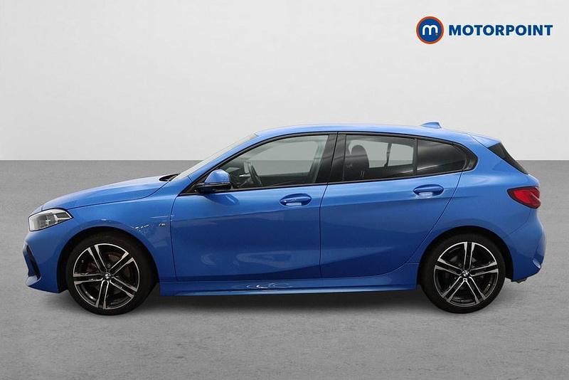 Used BMW 118 M Sport 136 HP (100 kW) 2023 Blue Hatchback