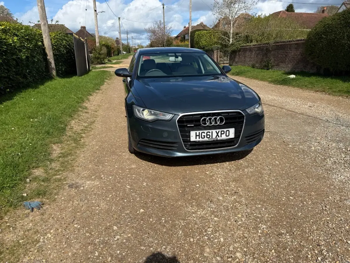 Begagnad Audi A6 2012 Blå Sedan