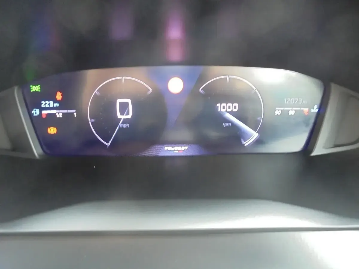 Used Peugeot 2008 Allure 100 HP (73 kW) 2025 Blue SUV