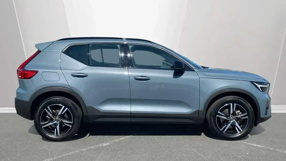 Used Volvo XC40 Plus 163 HP (119 kW) 2022 Grey SUV