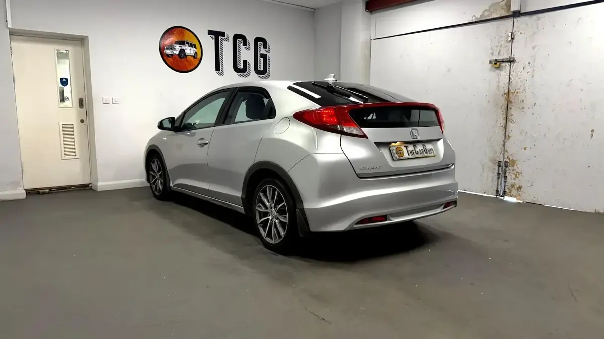 Used Honda Civic ES 150 HP (110 kW) 2012 Silver Hatchback