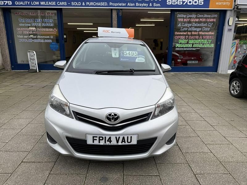 Used Toyota Yaris 2014 Silver Hatchback
