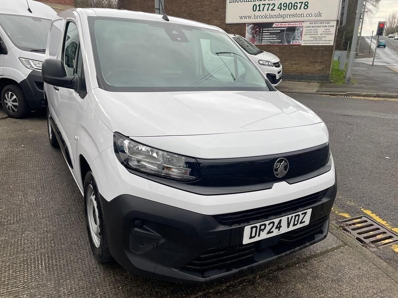 Used Vauxhall Combo 2024 White Van