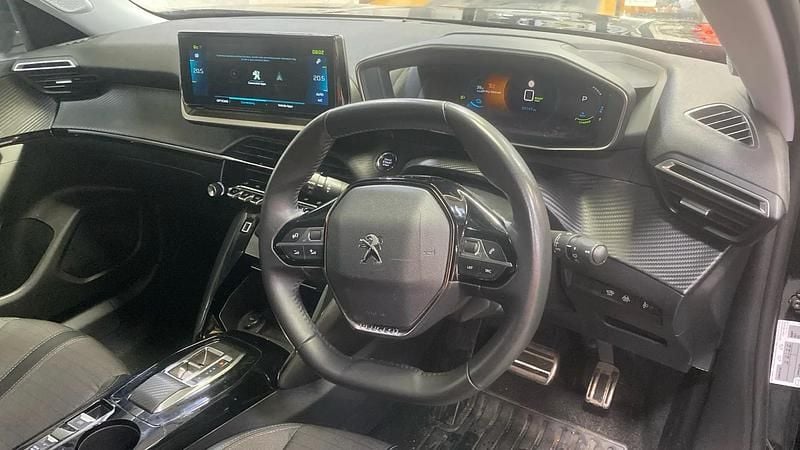 Used Peugeot 2008 Allure+ 100 kW (136 HP) 2023 Black SUV