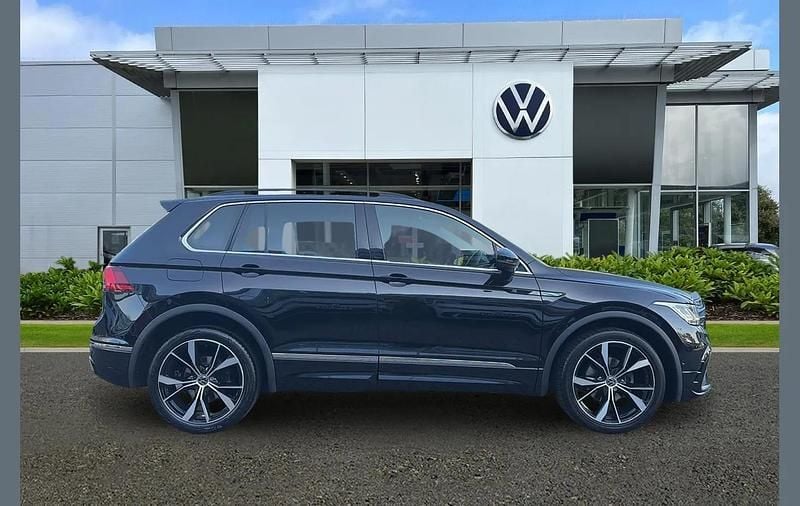 Used VW Tiguan R-line 150 HP (110 kW) 2023 Black SUV