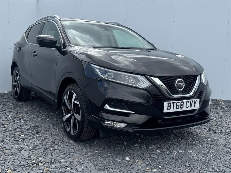 Black Used 2018 Nissan Qashqai S SUV | £12,595 (Fair price) - Image 1/4